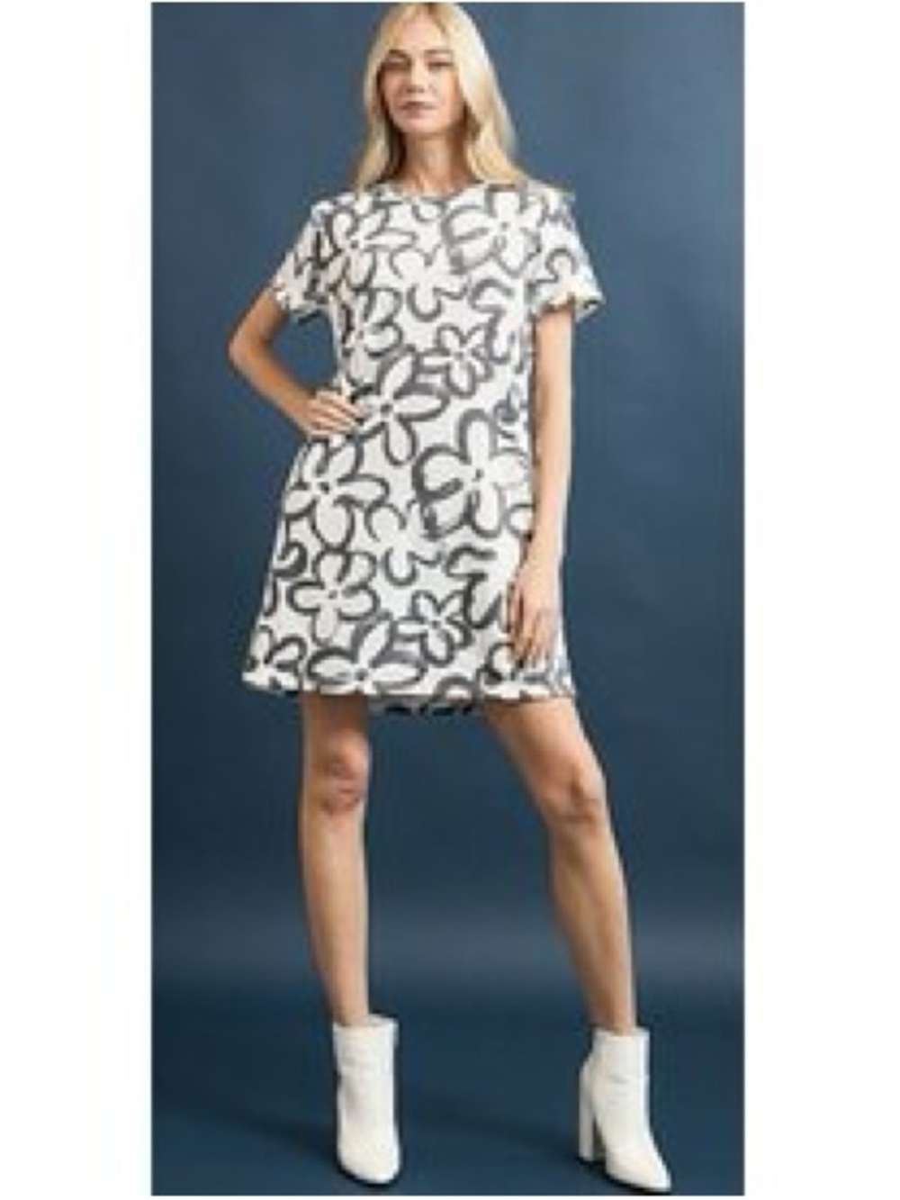 Wasabi + Mint bold charcoal floral print Short Sleeve Shift Dress